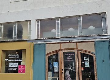 arizona/graham-county/shop/antiques-on-main-uniqueness-at-its-best