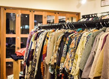 japan/shikoku-island/shop/holly-wood-room