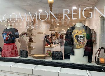 illinois/western-illinois/shop/uncommon-reign