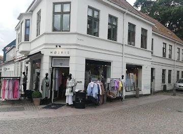 denmark/mon/shop/hojris-femme-clothing