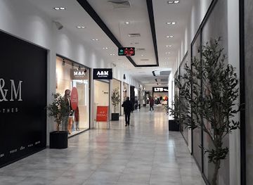 serbia/kosovo-and-metohija/shop/lux-mall