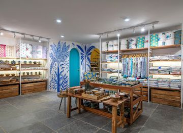 india/hyderabad/banjara-hills/shop/pinklay-store