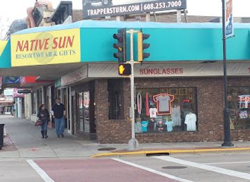 wisconsin/wisconsin-dells/shop/native-sun-resortwear-gifts