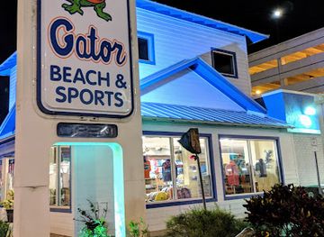 florida/daytona-beach/shop/gator-gifts