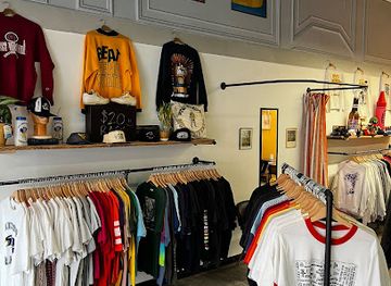 west-virginia/morgantown/shop/modern-throwback