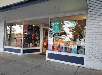 michigan/charlevoix/shop/graffitees