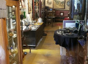 montenegro/bay-of-kotor/shop/antiques-stankovic