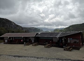 norway/lysefjord/shop/rental-gear-wear