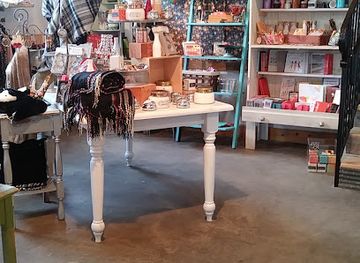 The Closet Boutique and Gifts