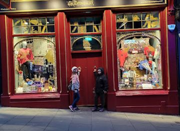 united-kingdom/edinburgh/old-town/shop/the-enchanted-galaxy