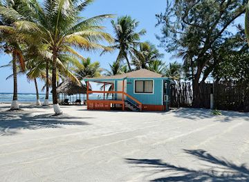 belize/glover-s-reef-atoll/shop/blue-marlin-beach-resort