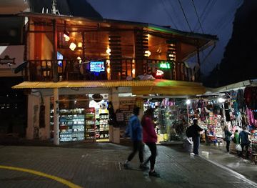 peru/machu-picchu/shop/sumac-aclla