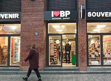 hungary/budapest/shop/i-love-budapest-souvenir-market