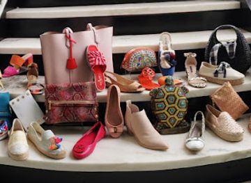 west-virginia/greenbrier-river-trail/shop/yarid-s-shoes-at-the-greenbrier