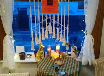 kansas/lawrence/shop/spell-of-the-meadow