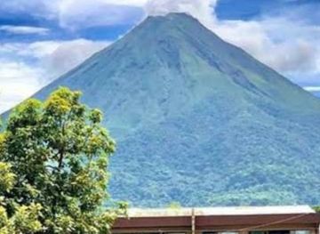 costa-rica/la-fortuna-waterfall/shop/fer-y-seidy-store