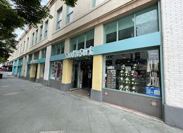 california/santa-monica/downtown-santa-monica/shop/sand-n-surf