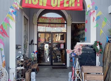 washington/the-inland-empire/shop/antiquity-mercantile