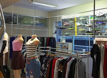 uganda/fort-portal/shop/a-k-botique