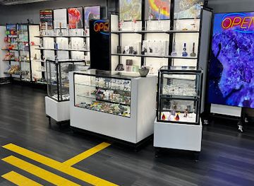 nebraska/lincoln/shop/grounded-glass-and-gifts