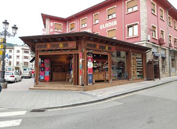 spain/picos-de-europa/shop/mercadodecangasdeonis-com