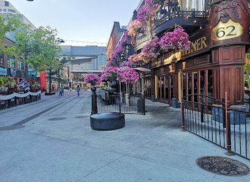 canada/ottawa/rideau-canal/shop/cf-rideau-centre