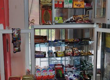 ecuador/galapagos-islands/shop/mini-market-la-gatita