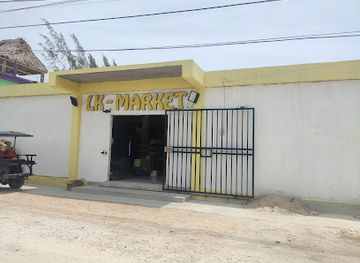 belize/caye-caulker/shop/lk-market