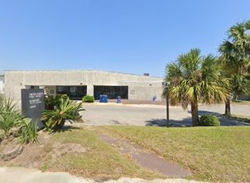 south-carolina/beaufort/shop/he-reigns-official