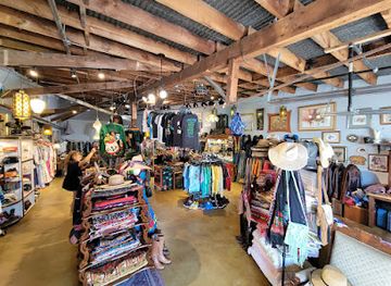 north-carolina/asheville/shop/wildflowers-vintage