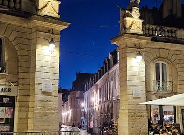 france/dijon/quartier-des-antiquaires/shop/antiquite-brocante