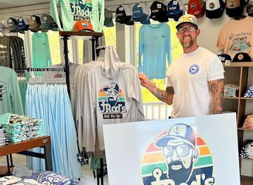 florida/sanibel-island/shop/jrod-s-surf-fish-style