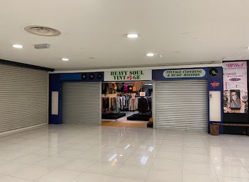 malaysia/kuching/shop/heavy-soul-vintage-bundle-thriftstore-used-clothing-record-store