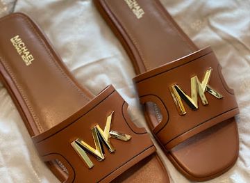 belize/orange-walk-town/shop/the-golden-rose-emporium