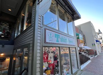 rhode-island/aquidneck-island/shop/malibu-friday-boutique