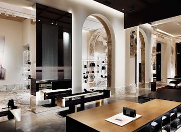 italy/milan/shop/antonia