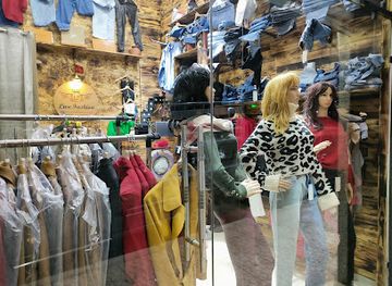 morocco/fes/shop/live-fashion