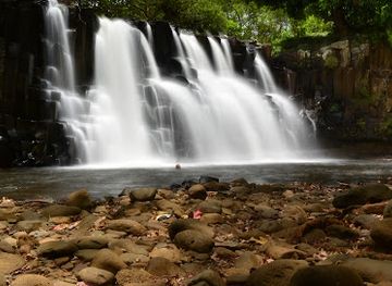 mauritius/rochester-falls/shop/way-to-rochester-falls