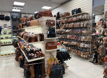 greece/attica/shop/leather-sandals-and-bags-so-what