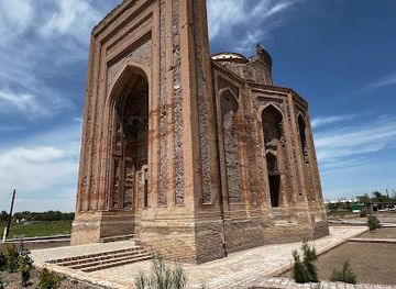 turkmenistan/kopetdag-mountains/shop/turabeg-khanym-mausoleum