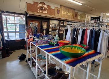 texas/hill-country/shop/create-healthy-thrift-shop-boutique