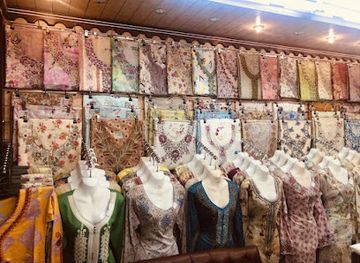 oman/jebel-shams/shop/arka-al-hamra