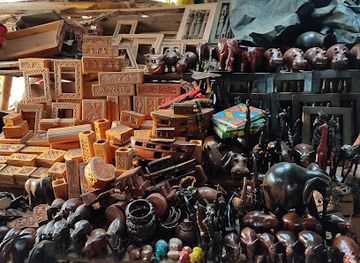 malawi/mulanje-massif/shop/likhubula-forest-curios