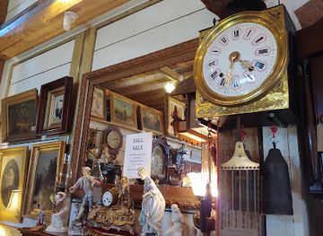 canada/annapolis-valley/shop/yaciuk-s-antiques