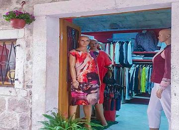 montenegro/kotor/shop/boutique-denis