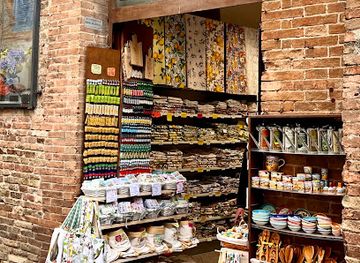 italy/san-gimignano/shop/casa-e-cose-di-magnani-marco