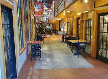 massachusetts/newburyport/shop/tannery-marketplace