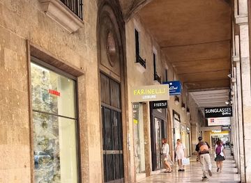 spain/palma-de-mallorca/shop/sandro-paris