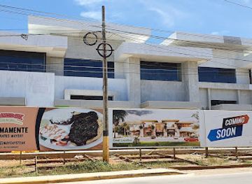 honduras/roatan/shop/dolphin-plaza