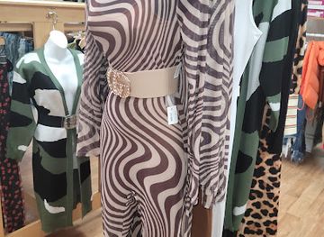 ohio/akron/shop/coconuts-boutique